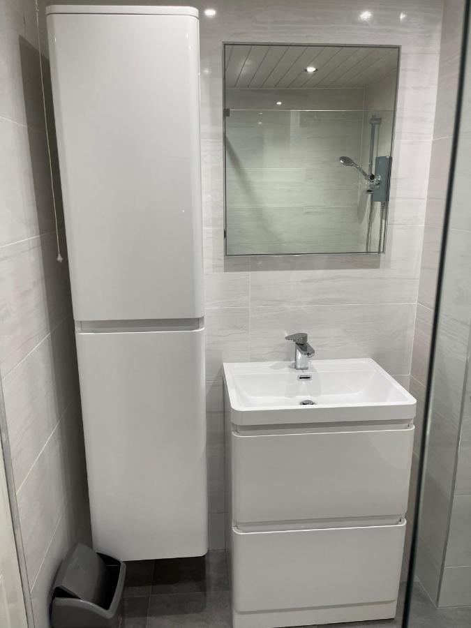 2 Bed Contemporary Apartment Glasgow Free Parking Netflix Sleeps 4 エクステリア 写真